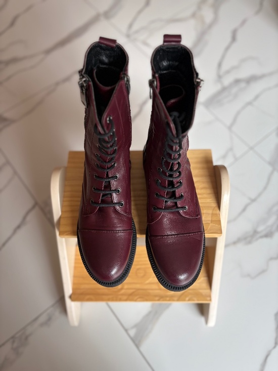 Beckers Brand Shoes - Doc Martens Knock Off